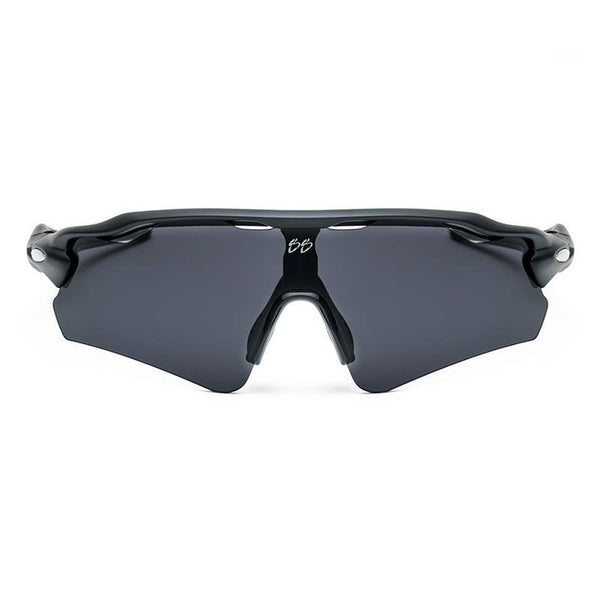 Triton - Cobalt Black er klar til de hurtige ture.